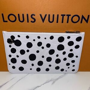 Louis Vuitton Neverfull Pouch! Rare Limited Edition!! Yayoi Kusama Infinity Dots